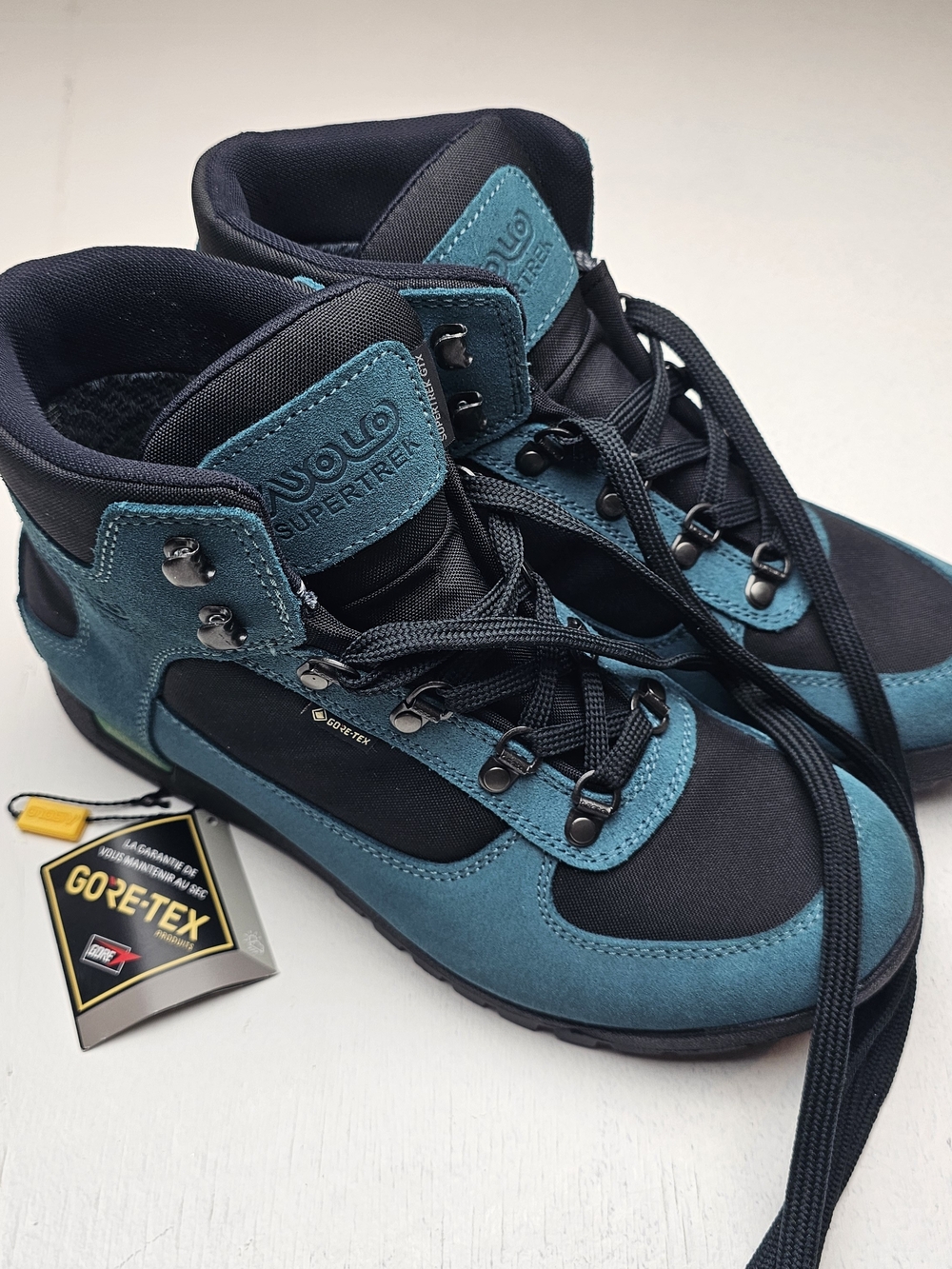 Asolo Men's Navy and Teal Hiking Boots Size 8.5